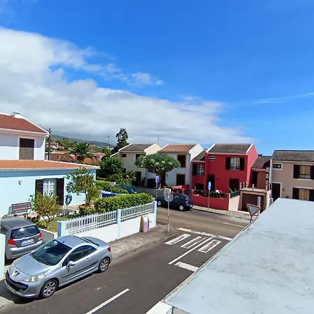 3 Bed House - Sleeps 4 - Wifi - Parking Casa de Férias